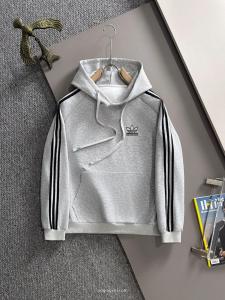 ブランド コピー ショップ上品な印象に格上げ著名人の着用balenciagaパーカー