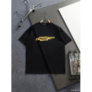 ブランド コピー 品手頃価格でオシャレ 即日発送可完売必須 高級感を演出LOUIS VUITTON半袖Tシャツ