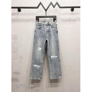 バレンシアガ balenciagaストレートジーンズは男女同型