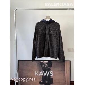 Balenciagaスタイリッシュなチェック柄ポケットシャツコート