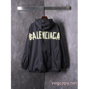 Balenciagaイエローテープ連帽パンチコート