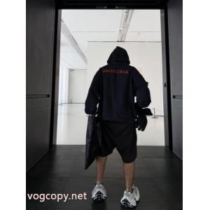 パーカー冬に必須の定番アイテム 2026年モデル 上品保証BALENCIAGA激安 ブランド 通販