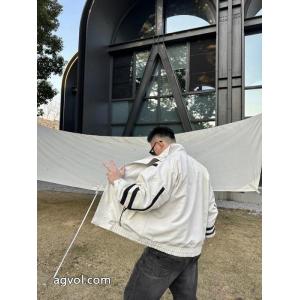 ブランド コピー 通販balenciagaジャケット2026SSコレクションに新着 入荷予定 数量限定格安