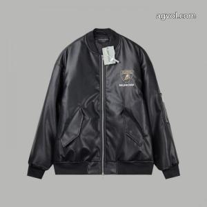 ジャケット秋冬のトレンドアイテム 今からの季節にピッタリ！  最新ルックコピー 通販balenciaga