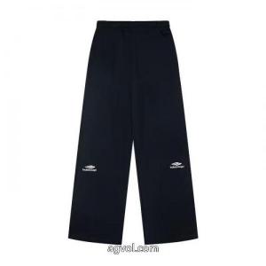 コピー 品 ブランドbalenciagaスラックス着心地抜群 相性抜群のコンビ 大好評アイテム