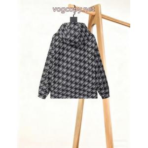 優しい印象 超希少商品 大人ぽっく魅せるBALENCIAGAコピー 商品 ブランドジャケット