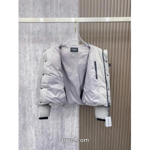 ダウンジャケット偽物 通販秋冬モデル 安価 最新話題沸騰中balenciaga