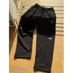 偽 ブランド 通販balenciaga限定セール正規品 冬らしく爽やかな印象 新作限定争奪戦    スラックス.