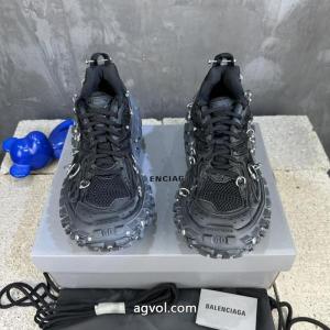 balenciaga    スニーカーブランド コピー 優良店限定商品を手に入れるには 売切必至超安値 着まわしアクセント.