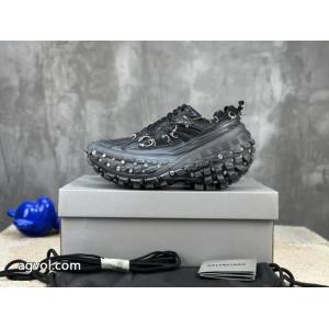 balenciaga    スニーカーブランド コピー 優良店限定商品を手に入れるには 売切必至超安値 着まわしアクセント.