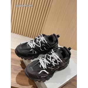 バレンシアガ期限限定！ 安心の直営店買付け！ 限定品2026    スニーカースーパー コピー ブランド.
