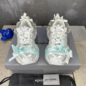 balenciaga    スニーカー着心地に 高級感溢る 男女通用ブランド 偽物 激安 通販.