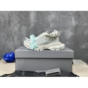 balenciaga    スニーカー着心地に 高級感溢る 男女通用ブランド 偽物 激安 通販.