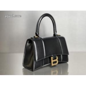     バッグブランド アクセサリー 激安balenciaga最新で一目惚れ おしゃれアイテム 強い魅力を感じる一枚 .