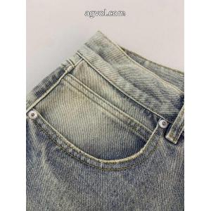 バレンシアガ売れた商品 着心地良く 秋冬に使えるおすすめトップス    ジーンズスーパー コピー ブランド 専門店.