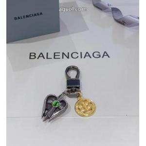 大特価2026 限定セール高品質 お洒落自在  偽 ブランド 販売    アクセサリーバレンシアガ.