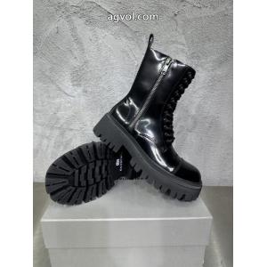 偽 ブランド 通販balenciaga靴 ブーツ今年人気定番 最新で一目惚れ 清涼感.
