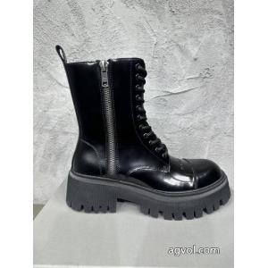 偽 ブランド 通販balenciaga靴 ブーツ今年人気定番 最新で一目惚れ 清涼感.