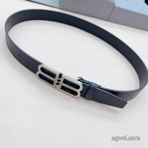 スーパー コピー ブランド 通販見た目以上のかっこいい 魅惑 日本未上陸のブランドbalenciaga    ベルト.