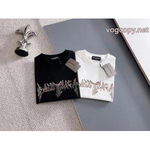 半袖Tシャツスーパー コピー ブランド 専門店個性的な素材感も魅力 2026新作先取り　日本未入荷 プレミアム品質バレンシアガ