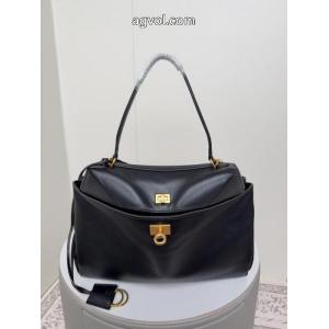 balenciaga    バッグスーパー コピー 通販オススメな秋冬新作 大人気新色 超レア .