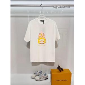 偽物 ブランド魅力的 履き心地抜群 お洒落で人気アイテムバレンシアガ半袖Tシャツ