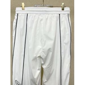 ブランドスタイルが継続的に人気 26ss春夏新作　VIPSALE 激レアアイテムbalenciagaジーパンスーパー コピー 販売..