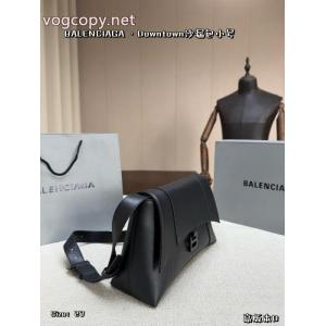 ブランド コピー バックバッグ2026人気品 本日限定安い 多色使いが魅力のBALENCIAGA