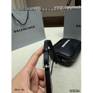 人気限定品 2026の流行りトップス アップデザインコピー 商品 ブランドBALENCIAGAバッグ