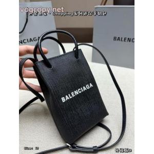 BALENCIAGAバッグスーパー コピー ブランドカラバリ豊富 大注目 新色登場