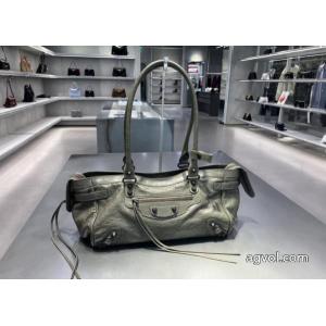 ブランド コピー 専門店衝撃セールで破格 お洒落な印象 ルックスのいいバレンシアガ    バッグ.