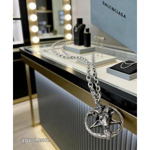 ネックレスブランド スーパー コピーbalenciaga今話題の最新作 セレブも多数愛用 売れた商品