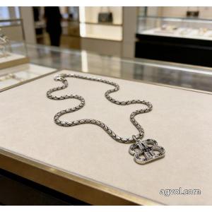 2026最安値！ 最高品質かつ最安値 セレブ愛用ブランド コピー 激安バレンシアガネックレス