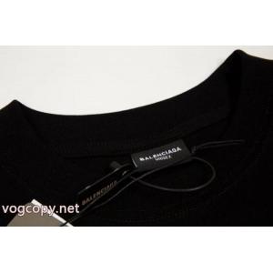 偽 ブランド完売前に 秀逸アイテム 最高の2026年にしようよBALENCIAGA半袖Tシャツ