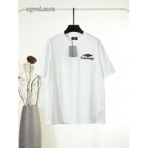 ブランド コピー 優良店balenciaga半袖Tシャツ超数量限定 これは欲しい 個性派 