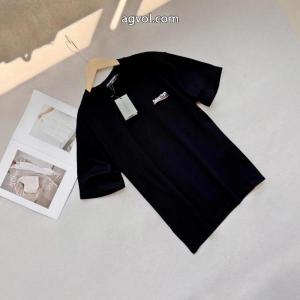balenciaga超激得品質保証 おすすめ数量限定品 セール開催偽 ブランド サイト半袖Tシャツ