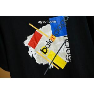 半袖Tシャツ究極な着心地 国内発セール完売間近 昨年も人気のアイテム新品スーパー コピー 通販balenciaga