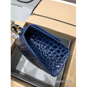     balenciaga個性的なデザイン 話題となった 必需品コピー 商品 通販..