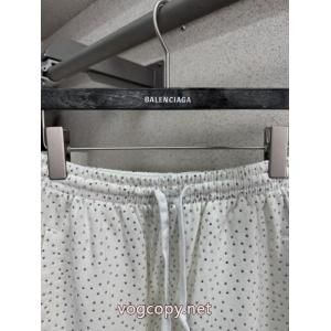 バレンシアガ新作いきなり値下げ！ 海外先行発売！ 爆買い定番人気コピー 品 ブランド    ..