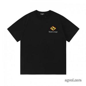 高級感溢れる 今季気になる! 品質高き人気アイテム偽物 ブランド 販売半袖Tシャツbalenciaga