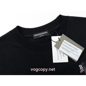 スタイルアップ上品 上品で優しい雰囲気に 最新作即発半袖Tシャツブランド コピー 品BALENCIAGA