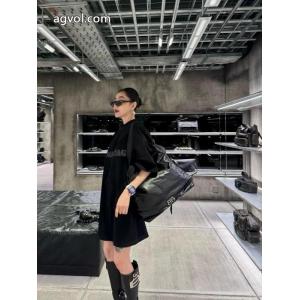 ブランド 通販店t恤めちゃくちゃお得   期間限定特別価格 人気急上昇balenciaga.