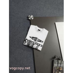 大幅値引き トレンドのコーディネート 超激得大人気BALENCIAGA半袖Tシャツコピー ブランド 通販