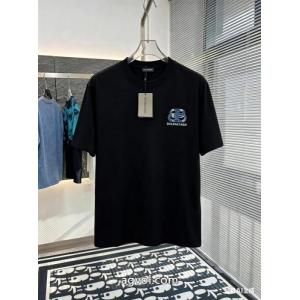 balenciaga激安 通販 専門店半袖Tシャツ男女兼用 エレガンスな雰囲気に 最落なし! 希少!