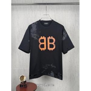 偽物 ブランド注目度UP！ 高級感ある お手頃価格でGET半袖Tシャツbalenciaga