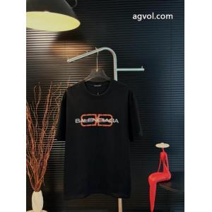 お洒落で人気アイテム 2026最新入荷 高級感漂う半袖Tシャツブランド コピー 優良店バレンシアガ