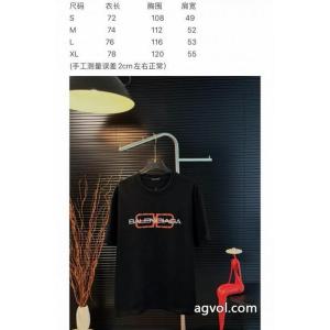 お洒落で人気アイテム 2026最新入荷 高級感漂う半袖Tシャツブランド コピー 優良店バレンシアガ