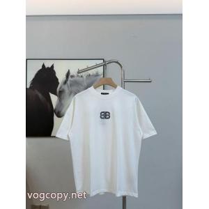 脚長効果を見せる 大人気商品 2026新作コレクションBALENCIAGAブランド コピー 激安半袖Tシャツ
