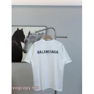 脚長効果を見せる 大人気商品 2026新作コレクションBALENCIAGAブランド コピー 激安半袖Tシャツ