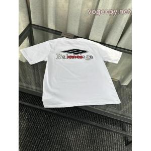 スーパー コピー 販売高品質で綺麗 安いの原因に 優しい印象を与えてくれ半袖TシャツBALENCIAGA